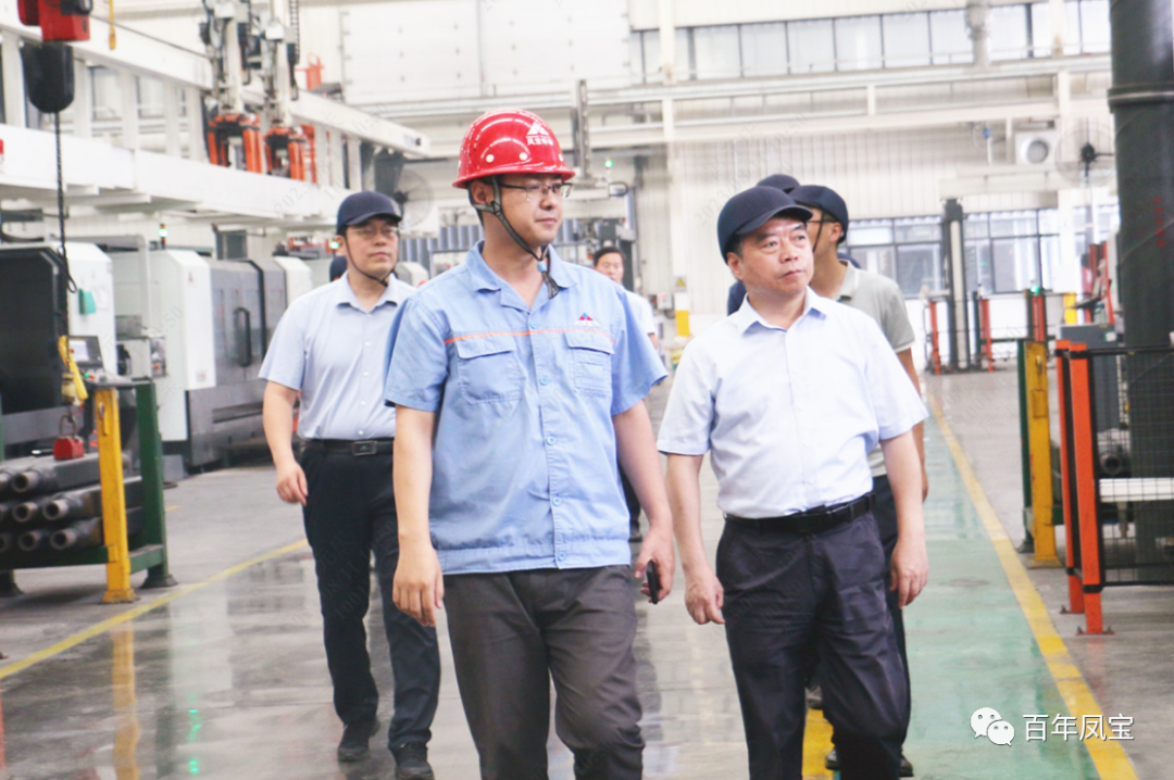 安阳市政协副主席侯合柱到新利官方网站_新利(中国)股份有限公司集团调研指导工作